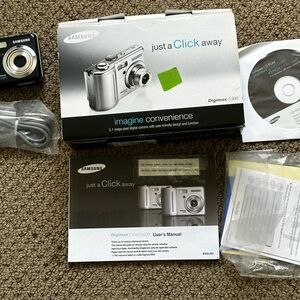 Samsung Digimax S500 Silver Digital Camera Kit